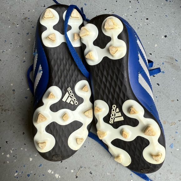 Adidas Kids Blue and White Soccer Cleats - Picture 4 of 5